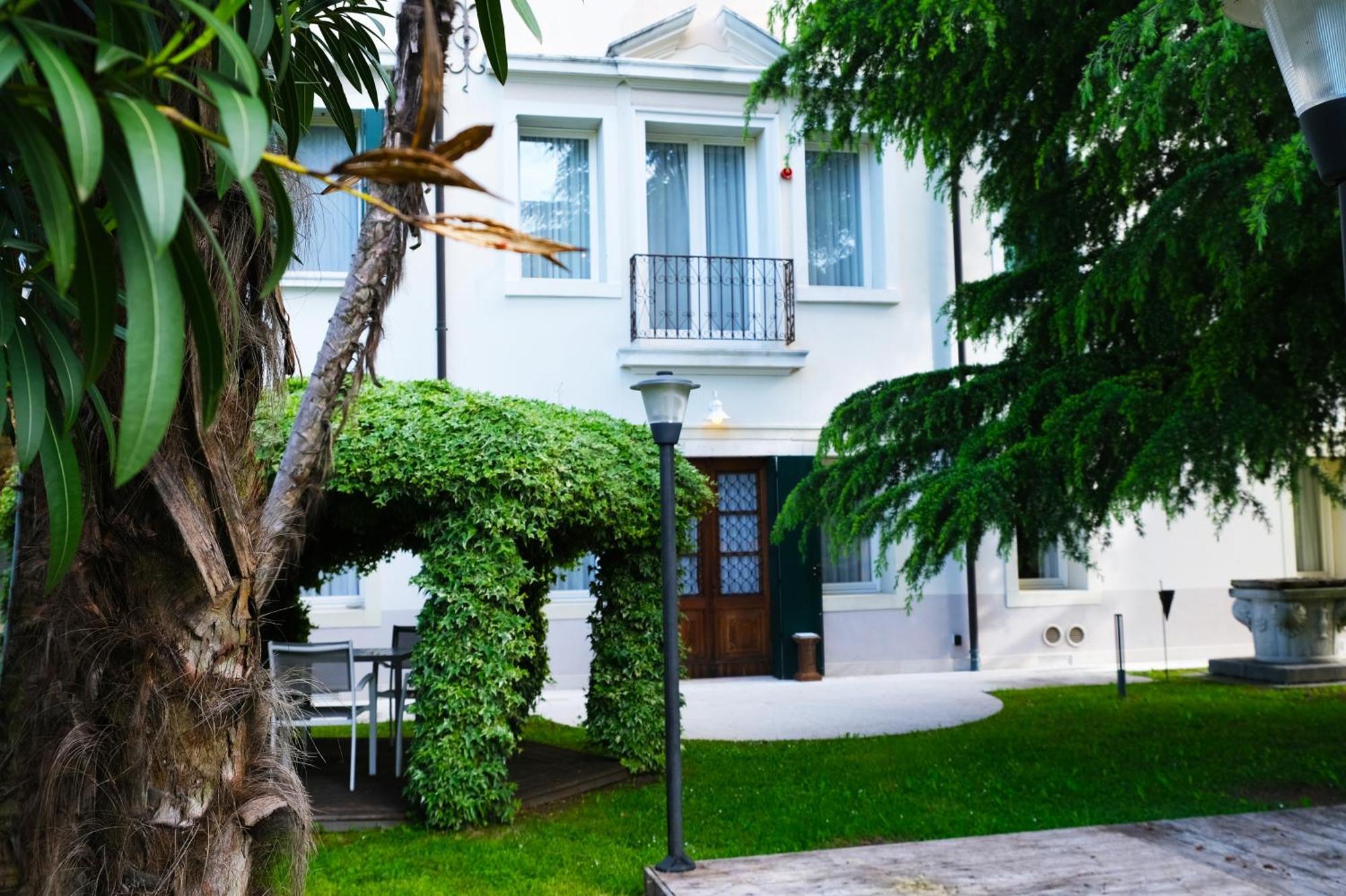 Hotel Villa Ca Damiani 卡内瓦 外观 照片